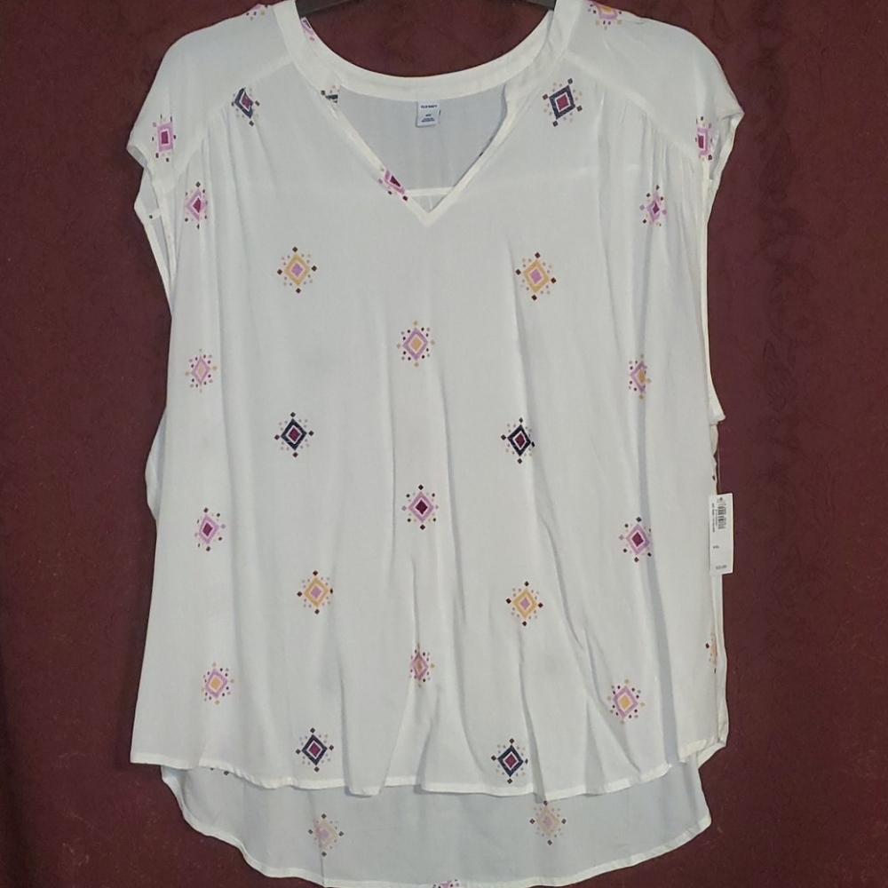 Old Navy sleeveless patterned top